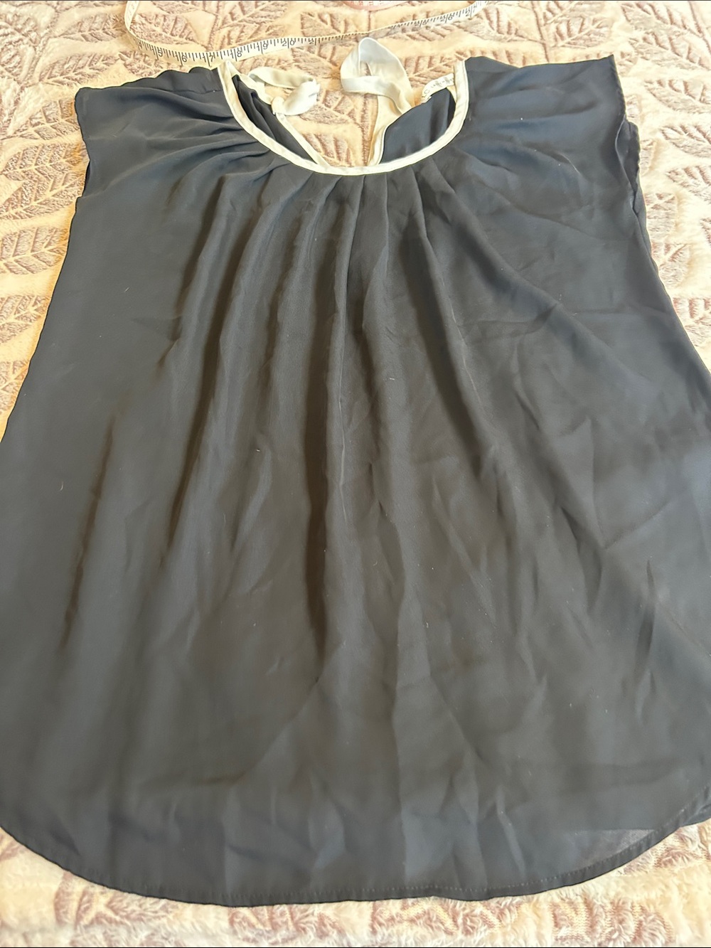 LC Lauren Conrad Black Sleeveless Tie-Neck Blouse with Cream Trim